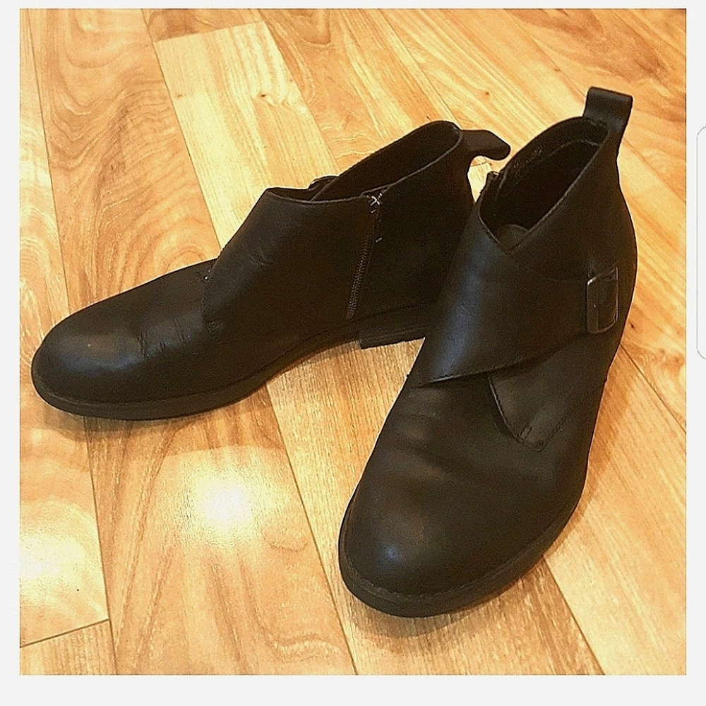 Born Drum Leather Zip-Up Boot Sz 14